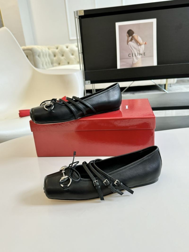 Gucci Flat Shoes